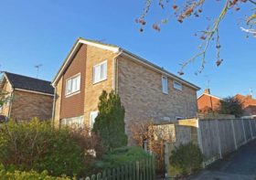 4 bedroom Detached f...